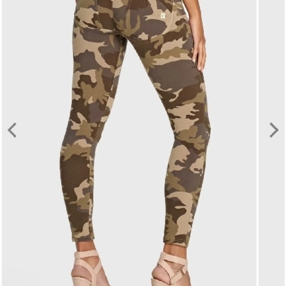 Freddy Pants - Camo Print Women's Pants